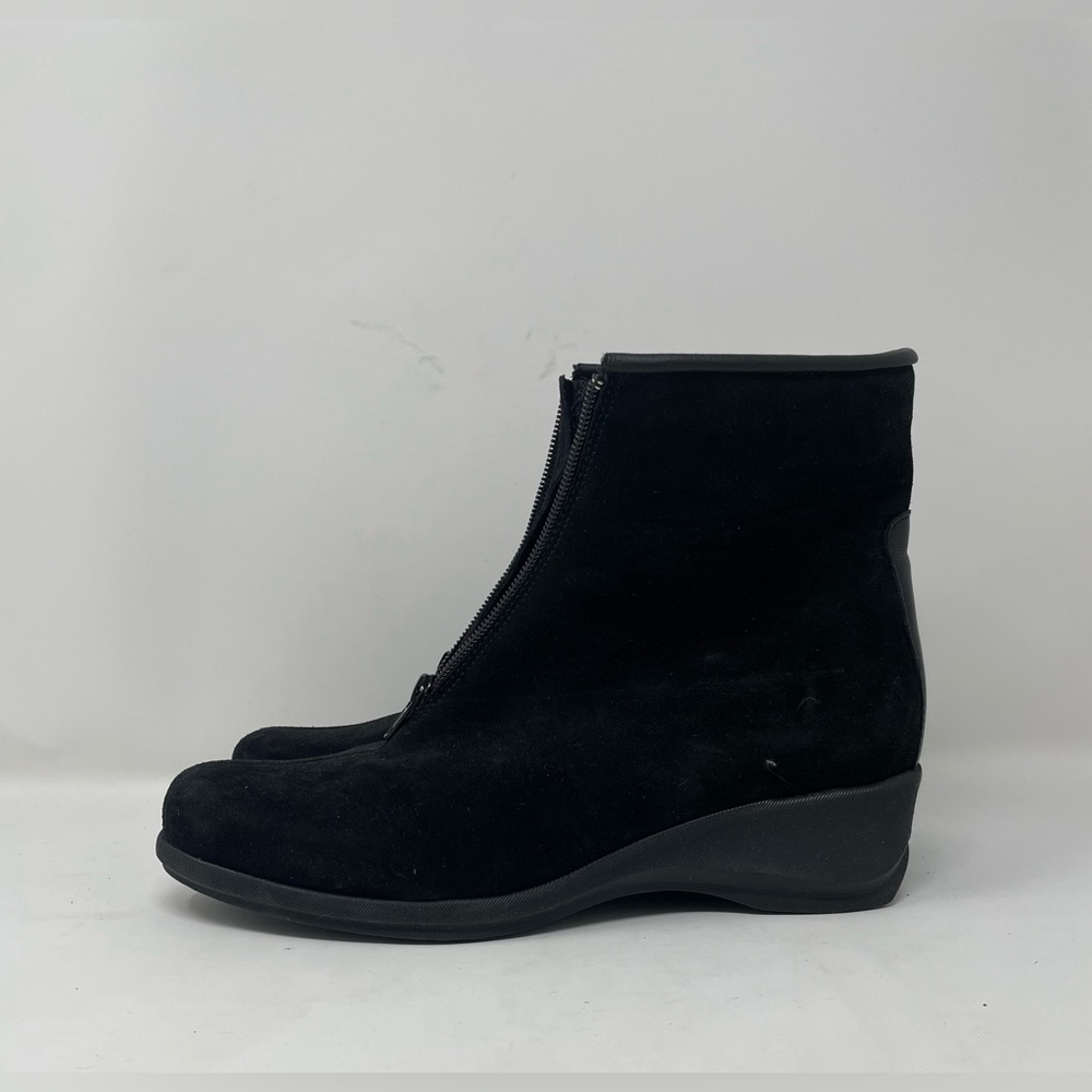 LA CANADIENNE SHIANE BOOT Black WATERPROOF WEDGE Size 9 Suede Women